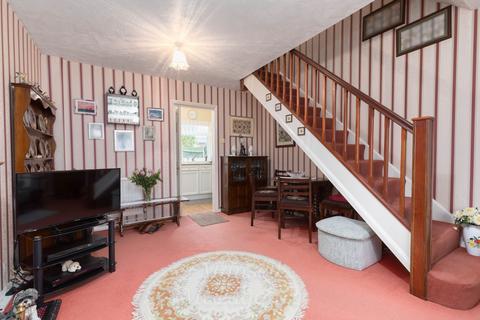 2 bedroom end of terrace house for sale, Pavilion Way, East Grinstead RH19