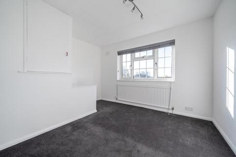 4 bedroom terraced house to rent, Langford Road,  Barnet,  EN4