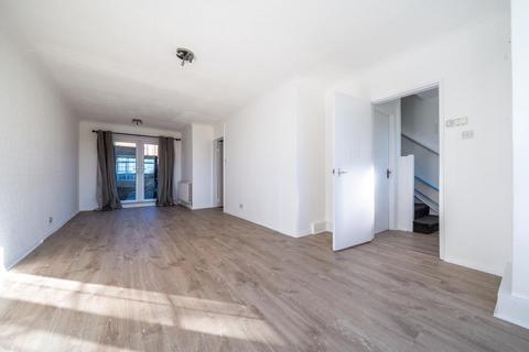 4 bedroom terraced house to rent, Langford Road,  Barnet,  EN4
