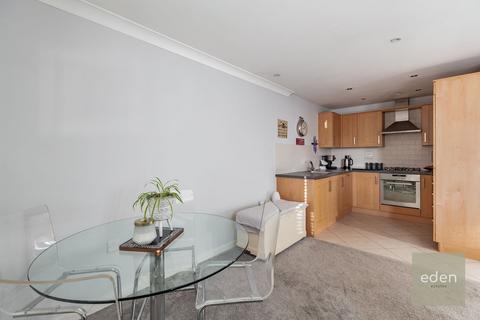 2 bedroom flat for sale, Sherwood Avenue, Larkfield, ME20