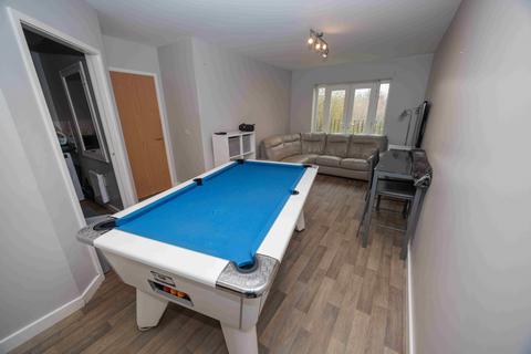 2 bedroom flat for sale, Meadowgate, Wigan WN6