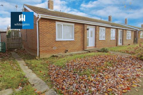 2 bedroom bungalow to rent, Ash Grove, South Elmsall, Pontefract, West Yorkshire, WF9