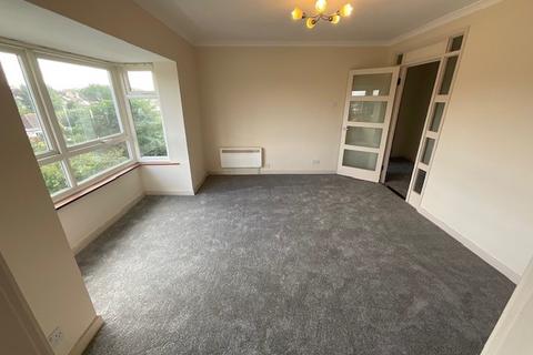 2 bedroom flat to rent, Carters Close, Worcester Park KT4