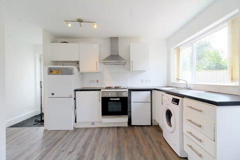 2 bedroom flat to rent, Lilac Crescent, Beeston, Nottingham, NG9 1PX