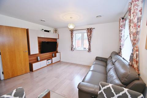 2 bedroom apartment for sale, Kings Reach, Langley, Berkshire, SL3