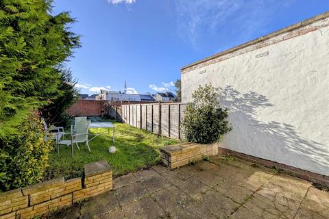 3 bedroom terraced house for sale, Widden Street, Gloucester GL1