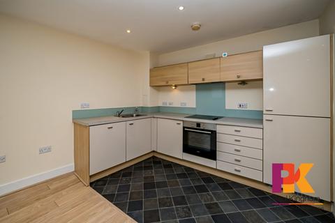 2 bedroom flat to rent, Papermakers Lodge, High Wycombe HP11