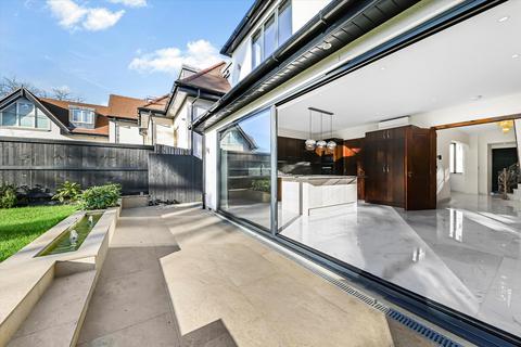 7 bedroom detached house to rent, Wickliffe Avenue, London, N3