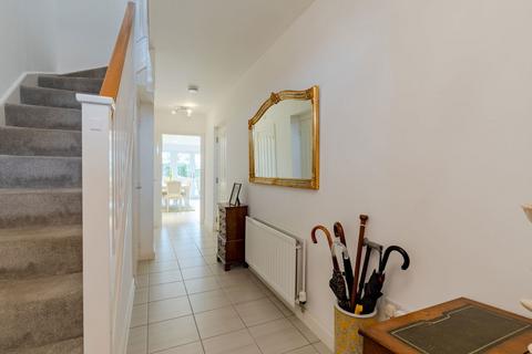 8 Clover Drive, Cheltenham, GL52 3JR