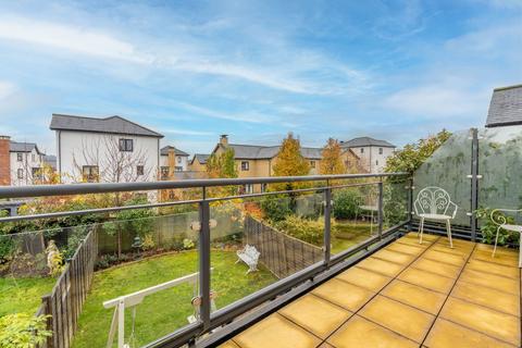 8 Clover Drive, Cheltenham, GL52 3JR
