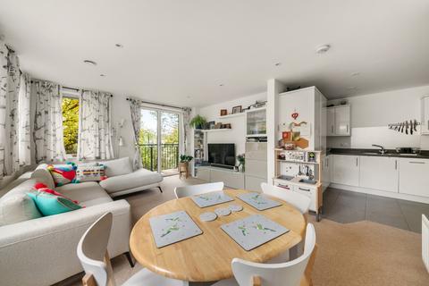 20 Dock Meadow Reach, London, W7 2QN