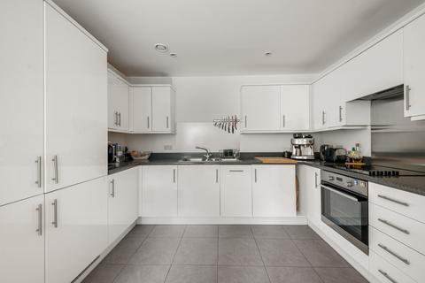 20 Dock Meadow Reach, London, W7 2QN