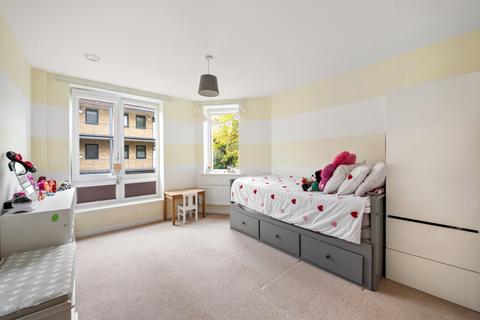 20 Dock Meadow Reach, London, W7 2QN