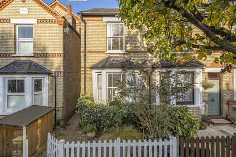 2 bedroom terraced house for sale, Elm Road, Kingston Upon Thames KT2