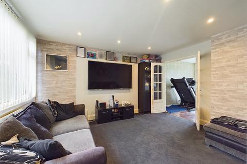 3 bedroom end of terrace house for sale, Robinswood Gardens, Gloucester, Gloucestershire, GL4