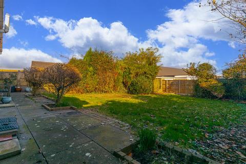 2 bedroom detached bungalow for sale, Barry Drive, Kirby Muxloe, Leicester