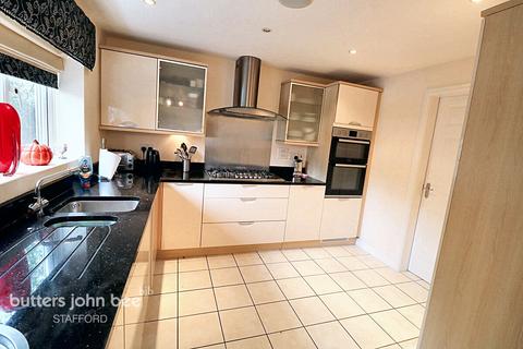 6 bedroom detached house for sale, Oakbrook Close, Stafford