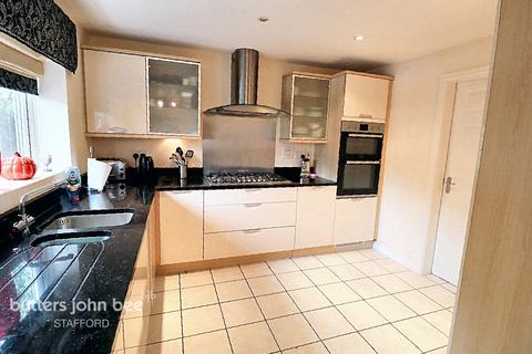 6 bedroom detached house for sale, Oakbrook Close, Stafford