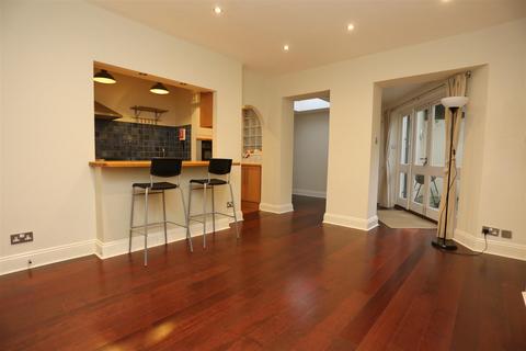 2 bedroom flat to rent, Hova Villas, Hove