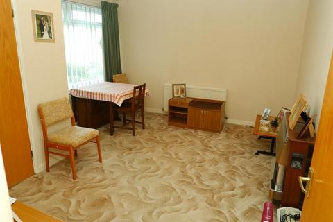 2 bedroom flat for sale, Revell Park Road, Plymouth PL7