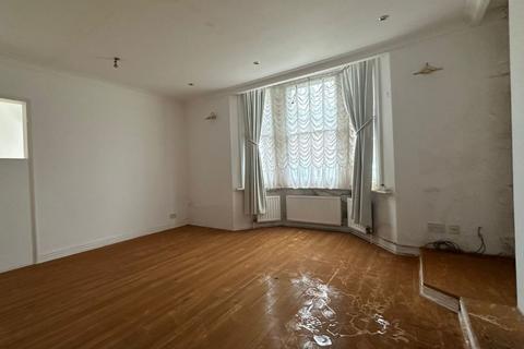 3 bedroom flat for sale, 196A Devonshire Road, Forest Hill, London, SE23 3TQ