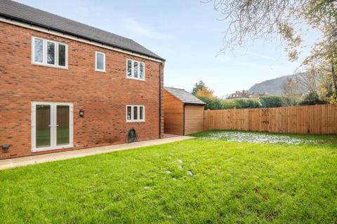 4 bedroom detached house for sale, Tilsdown Gardens, Dursley