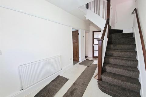 5 bedroom terraced house to rent, Neeld Crescent, Wembley