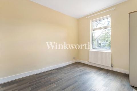 2 bedroom terraced house to rent, Livingstone Road, London, N13