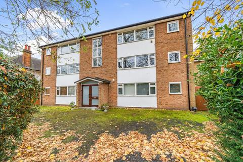 2 bedroom flat for sale, Oakcroft Road, Blackheath