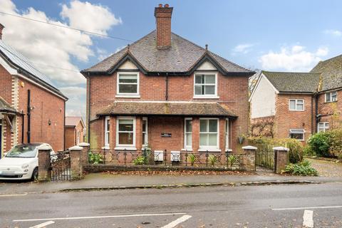 2 bedroom semi-detached house for sale, Midhurst Road, Fernhurst, GU27