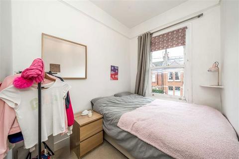 6a Shandon Road, London, SW4 9HP