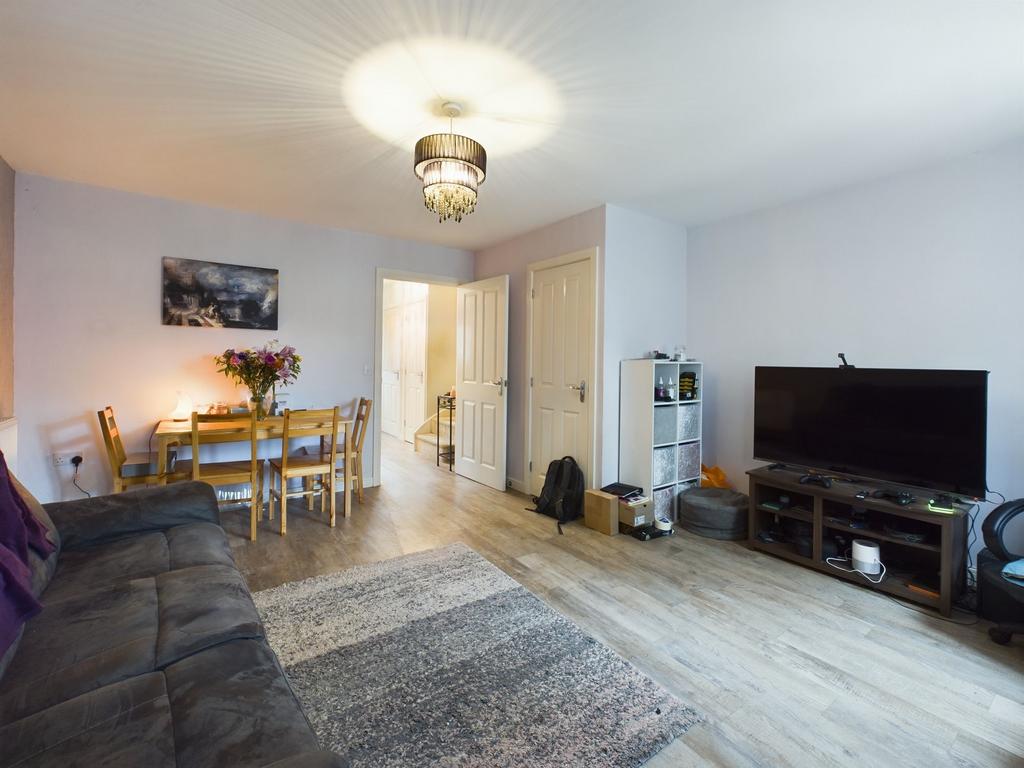 Sitting/Dining Room