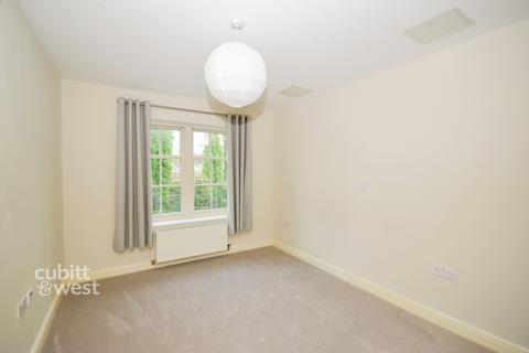 1 bedroom apartment to rent, Old School Close Redhill RH1