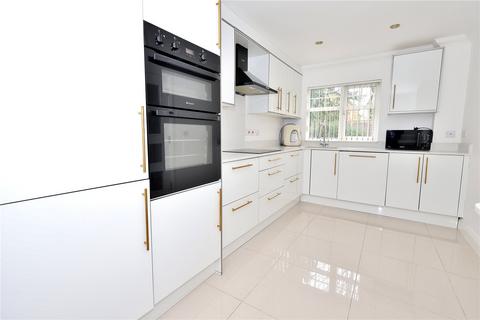 4 bedroom terraced house for sale, Loxley Close, Byfleet, West Byfleet, Surrey, KT14