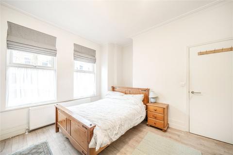 2 bedroom apartment to rent, Brading Road, London SW2