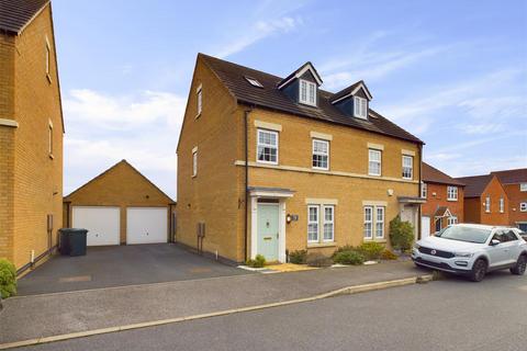 3 bedroom semi-detached house for sale, Ashington Drive, Nottingham NG5