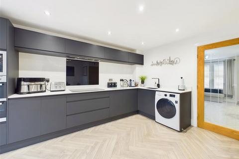 78 Ashington Drive, Arnold, Nottingham, NG5 8UA