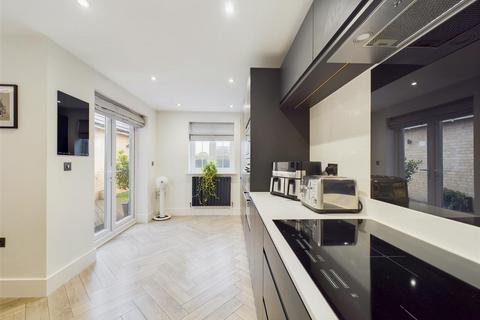 78 Ashington Drive, Arnold, Nottingham, NG5 8UA