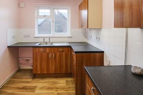 2 bedroom flat for sale, Flat 2 Retreat Gardens, Crowmarsh Gifford, Wallingford, Oxfordshire, OX10 8HE