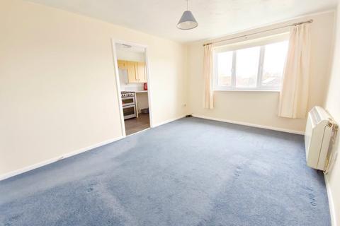 1 bedroom apartment to rent, Danbury Crescent, South Ockendon, Essex, RM15