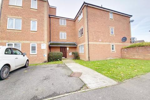 1 bedroom apartment to rent, Danbury Crescent, South Ockendon, Essex, RM15