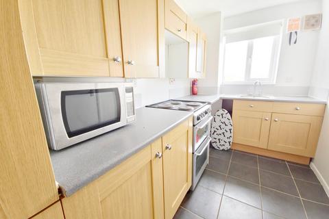 1 bedroom apartment to rent, Danbury Crescent, South Ockendon, Essex, RM15