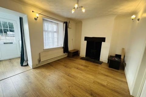 2 bedroom cottage to rent, POST OFFICE TERRACE, PONTHIR, NP18 1GW