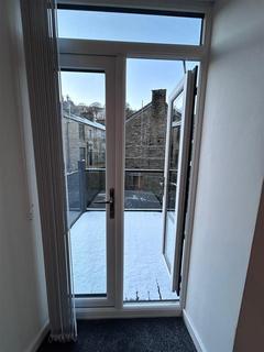 2 bedroom end of terrace house to rent, Shawclough Street, Rossendale