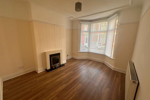 3 bedroom semi-detached house to rent, Calthorpe Street, Liverpool