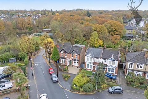 4 bedroom semi-detached house for sale, Gordon Avenue, London E4