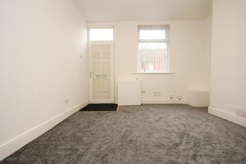 2 bedroom terraced house to rent, Boundary Road, St. Helens, WA10