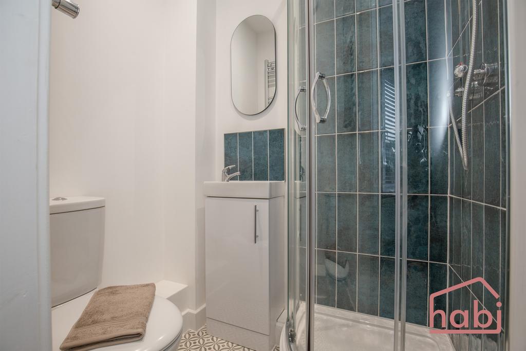 En-suite 1