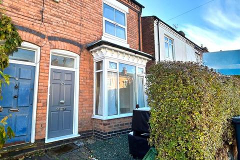 2 bedroom terraced house to rent, Gordon Road, Birmingham B17