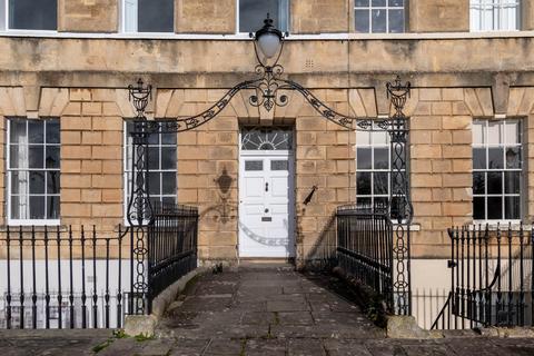 1 bedroom apartment to rent, 13 Lansdown Crescent, Bath